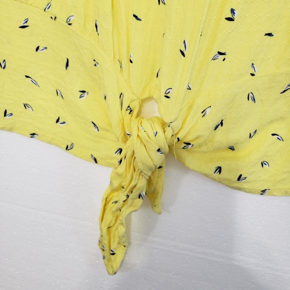 Buffalo David Bitton Women's Short Sleeve Lightweight Blouse, with Tie Waist, XL - Picture 6 of 9